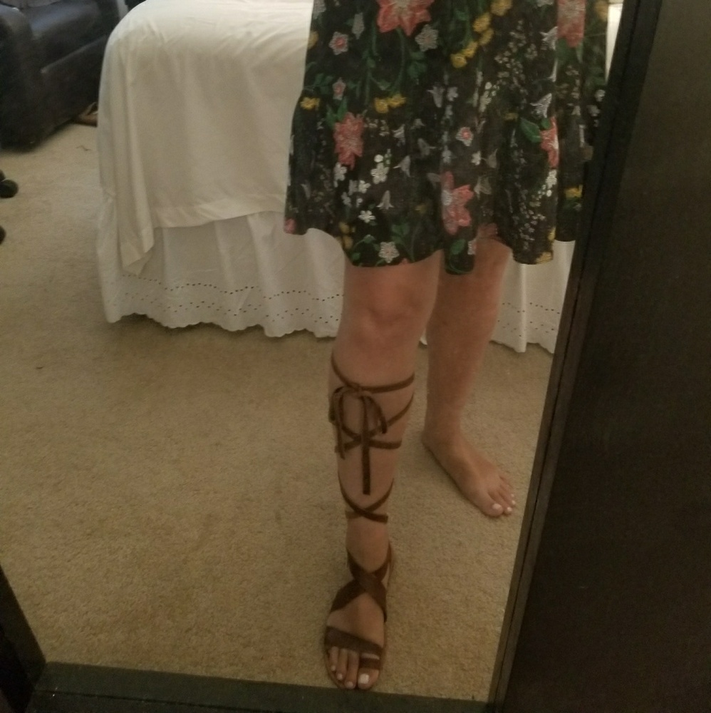 Meet your Posher, Annette - Picture 2 of 4